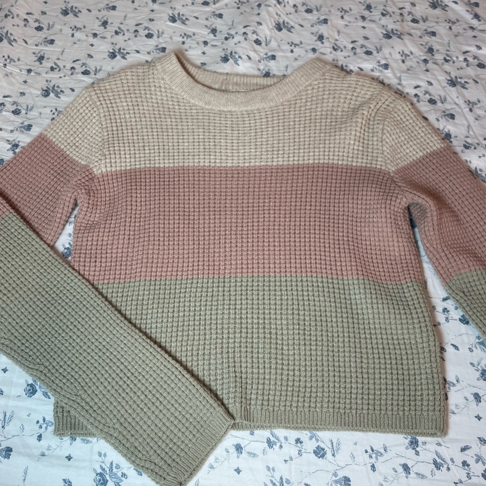 Women’s sweater